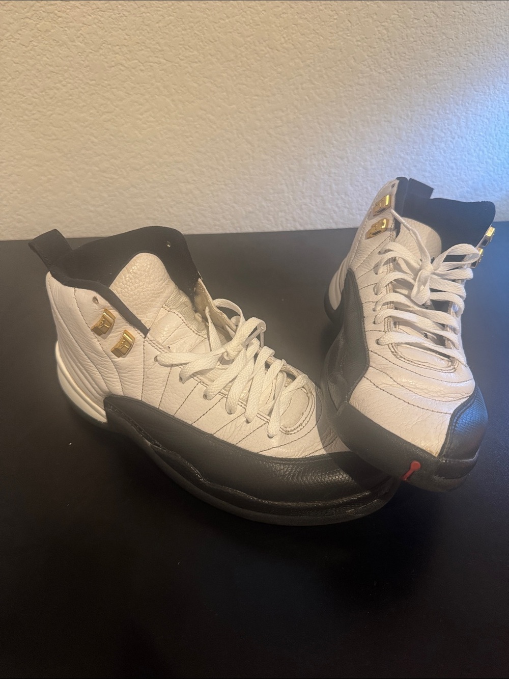 Jordan Retro Men's High-Top Sneakers in White, Black & Gold